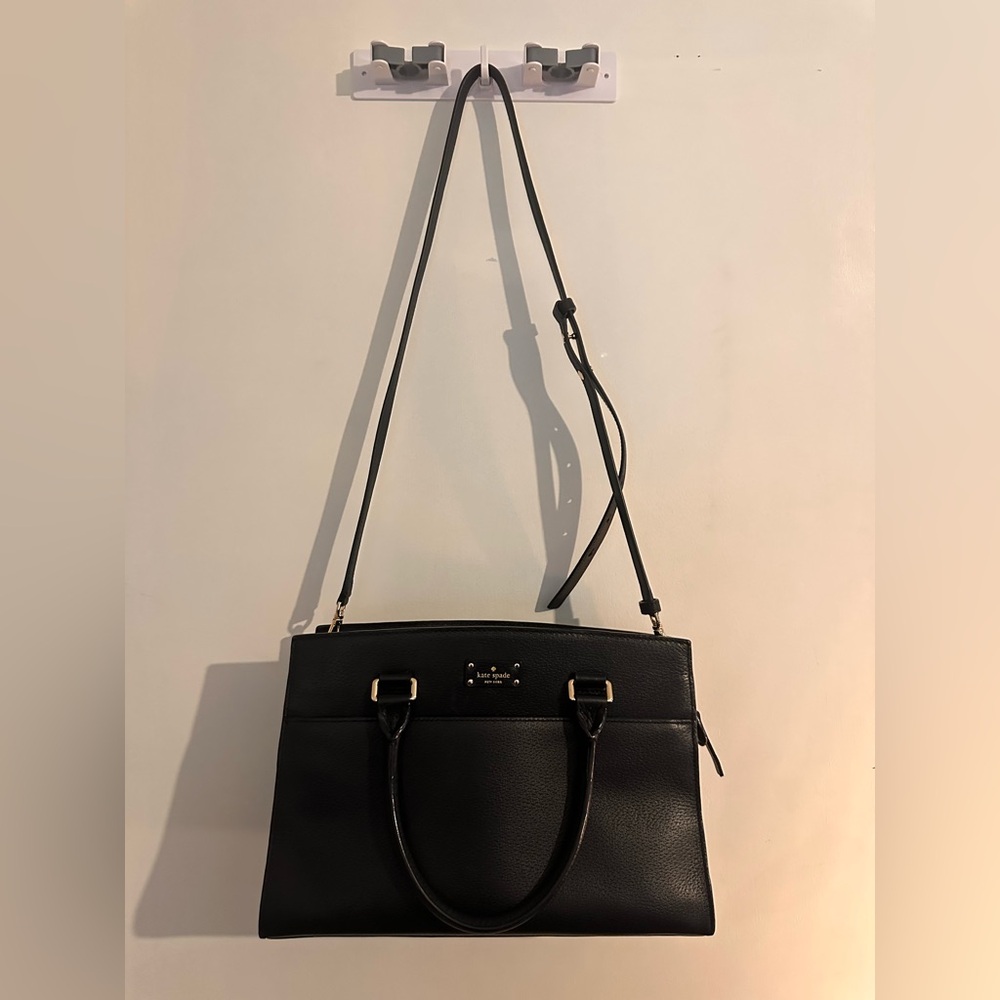 Kate Spade Elegant Black Shoulder Bag